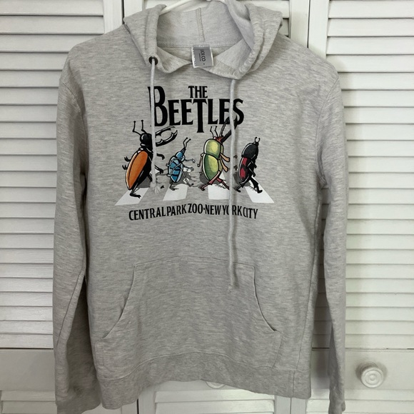 Duck Co Tops - Central Park Zoo New York City The Beetles gray hoodie. Small